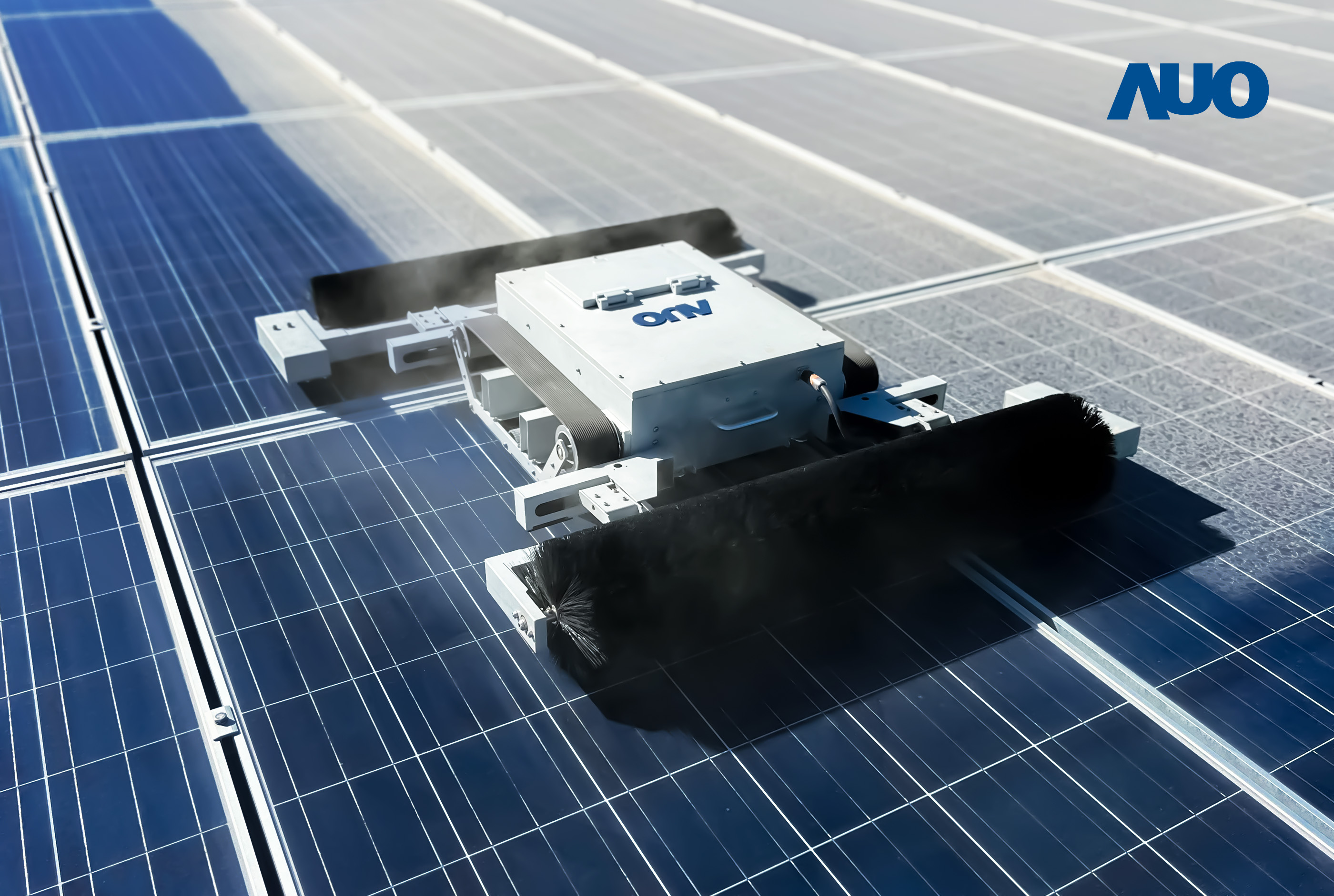 88BIFA「太陽能模組清潔機器人SunCleanBots」，具輕量化、智慧化與高效率優勢，搭載全自動導航清潔模式，已應用於多個太陽能電廠場域，大幅提升太陽能模組使用壽命與效能並降低人力成本，獲台灣精品銀質獎